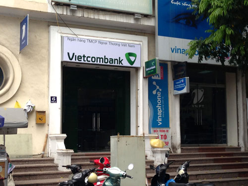 Thiết kế và thi công biển quảng cáo VCB phố Đinh Lễ