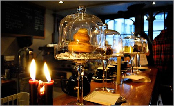 thiet-ke-quan-cafe-doc-dao-16