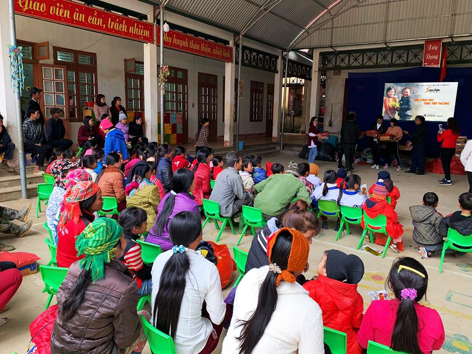 chuong-trinh-thien-nguyen-vung-cao chương trình từ thiện Sơn La