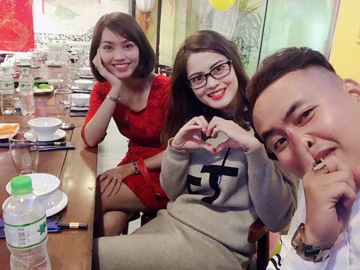 nhân viên nhan-vien