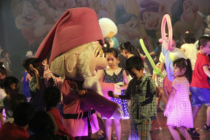 trò chơi ngày quốc tế thiêu nhi