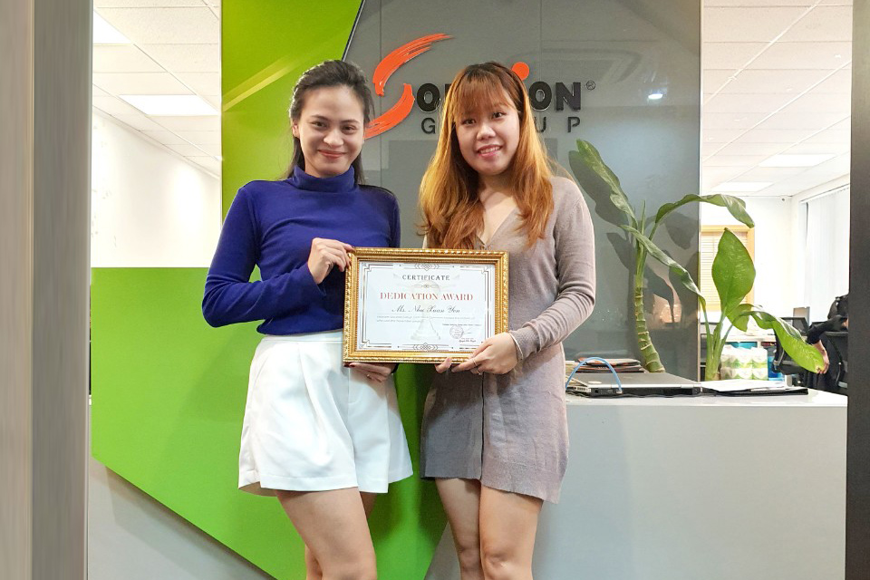 Giai-ca-nhan-cong-hien-Solution