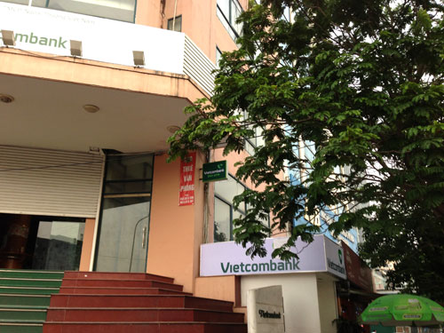 Thiết kế thi công biển quảng cáo VCB phố Hoàng Cầu