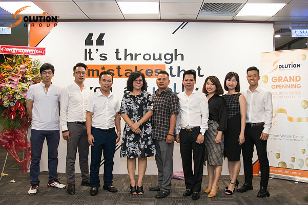 Le-ra-mat-van-phong-moi-tai-Ho-Chi-Minh-cua-SolutionGroup