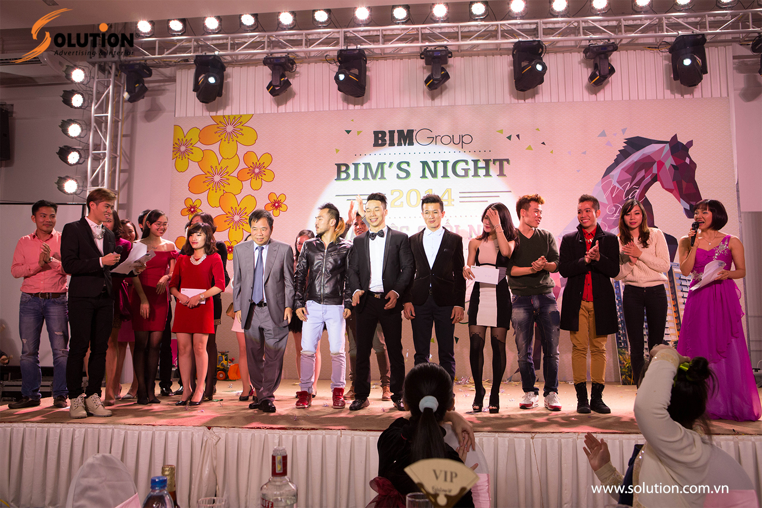 Công ty solution cung cấp dịch vụ tổ chức tất niên, tiệc gặp mặt cuối năm, gala dinner chuyên nghiệp